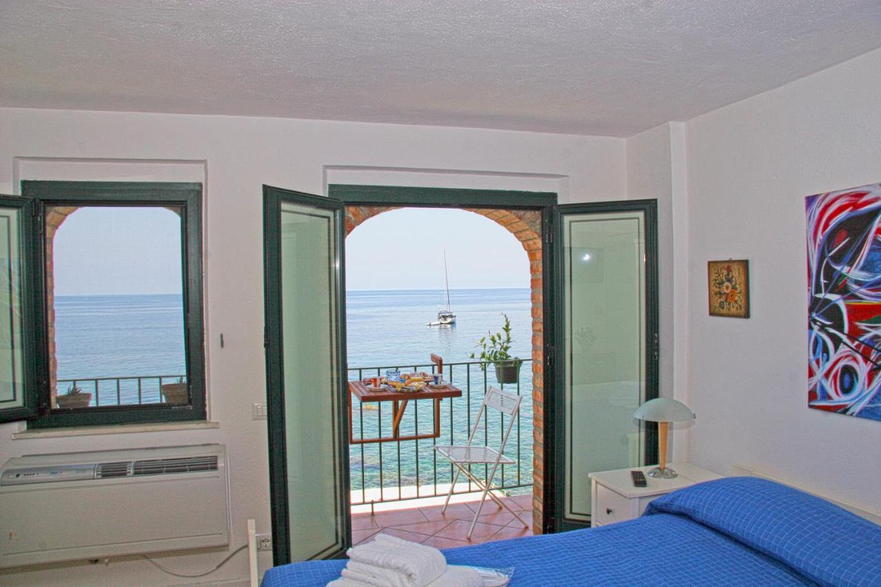 Bb Il Generale Bed & Breakfast Scilla Luaran gambar
