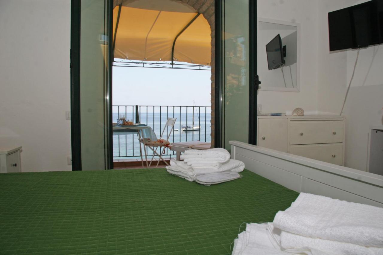 Bb Il Generale Bed & Breakfast Scilla Luaran gambar